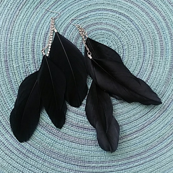 Black feather and rhinestone earrings - Picture 1 of 2